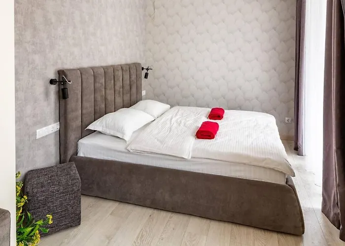 в новобудові *